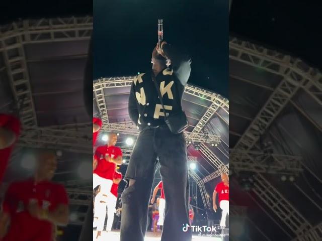 u Smirnoff ePerfomer I Rush hour on Stage  for the first time  (MUST MUCH)