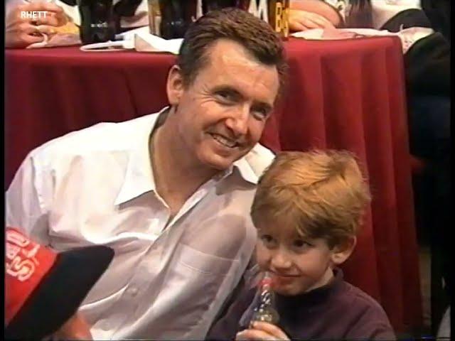 Bruce McAvaney in the audience of the last Ch7 Footy Show of 1999