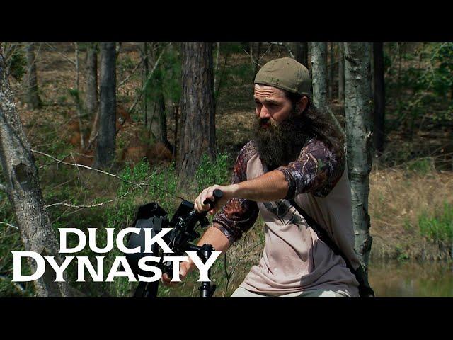 Duck Dynasty: Si and Jase Use Pest Removing and Hunting Skills to their Advantage