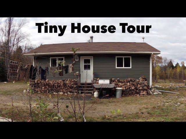 Tiny House Tour & Tomato Trash To Pizza Paste