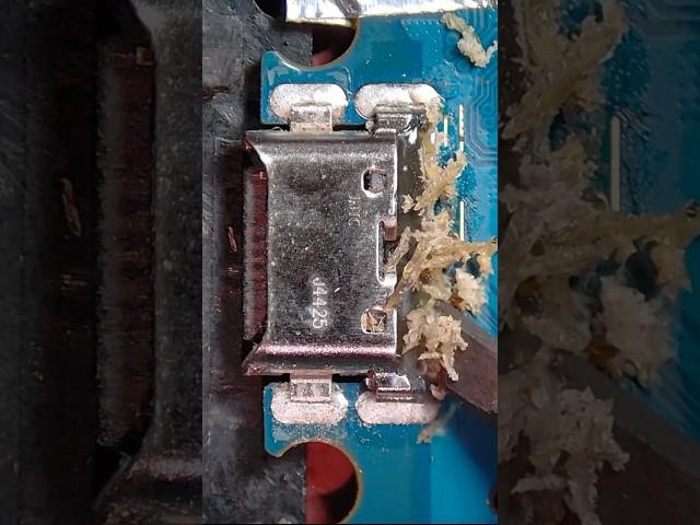 Replace With Soldering Iron #mobilerepair #chargingport