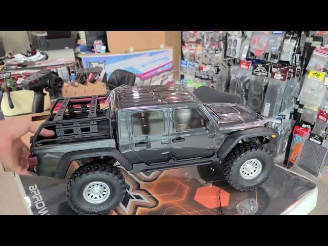 RC Car SCX10 III Jeep JT Gladiator Unboxing & Test RUN