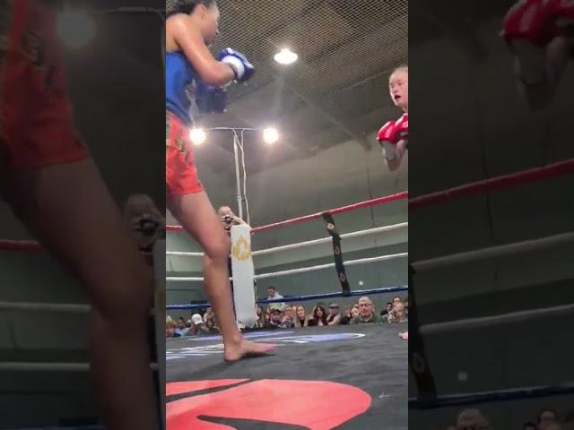 Two extremely talented female Muay Thai fighters just letting it flow.