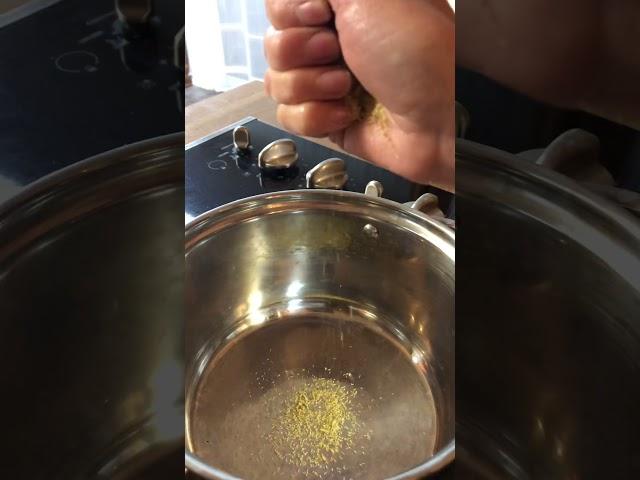Harvesting and drying Dandelion Flowers for the Tea! #dandelions