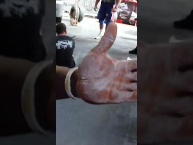 Mark Felix shows off his giant hands #shorts