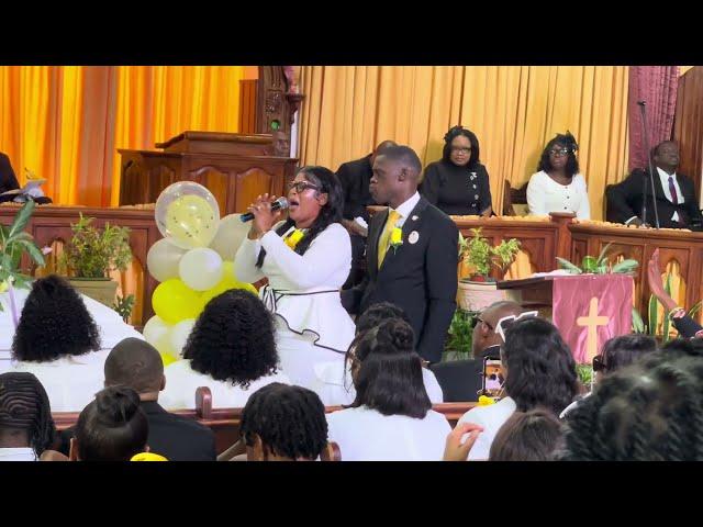 Kadian Williams-Hepburn (Nicky) Ministering @ Her Mother (Sis. Gee) Funeral Service