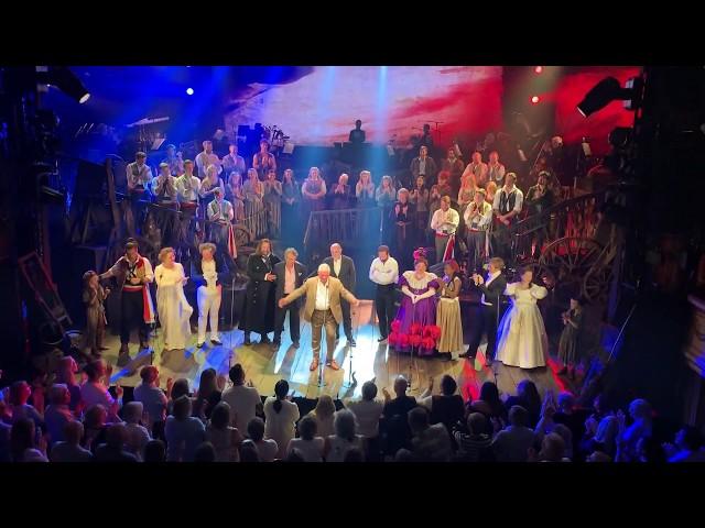 Les Mis Concert Gala Finale