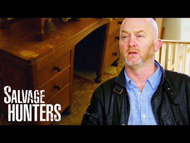 Buying & Restoring An Oak Mouseman Desk | Salvage Hunters