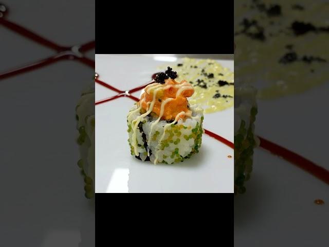 Wah Kya Gajab Kaarigari hai.Dil Khus ho Gaya #sushii#chef#food #celebritychef #ytshorts#sushiplatter