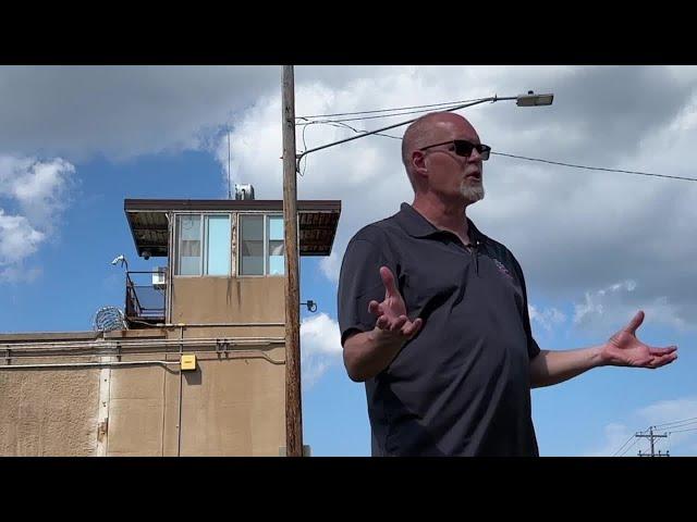 Inside the walls: Inmates, former guards shed light on issues at Green Bay's prison