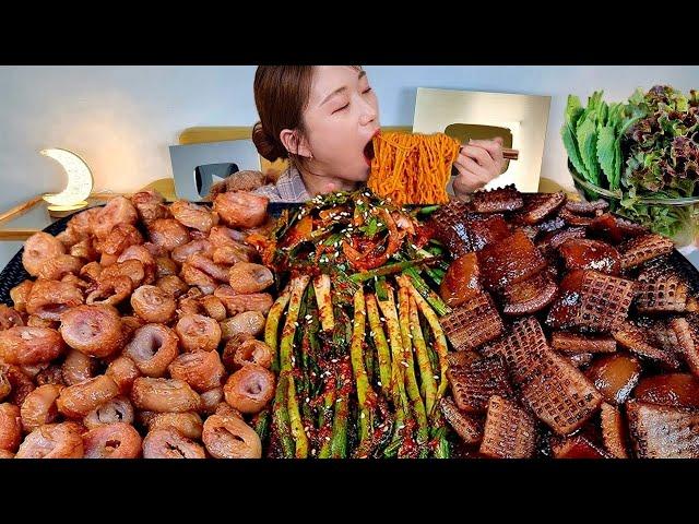 ASMR 꼬소한 막창 돼지껍데기 불닭볶음면 파김치 리얼먹방 :) Pork entrails, pork rinds, spicy ramen MUKBANG