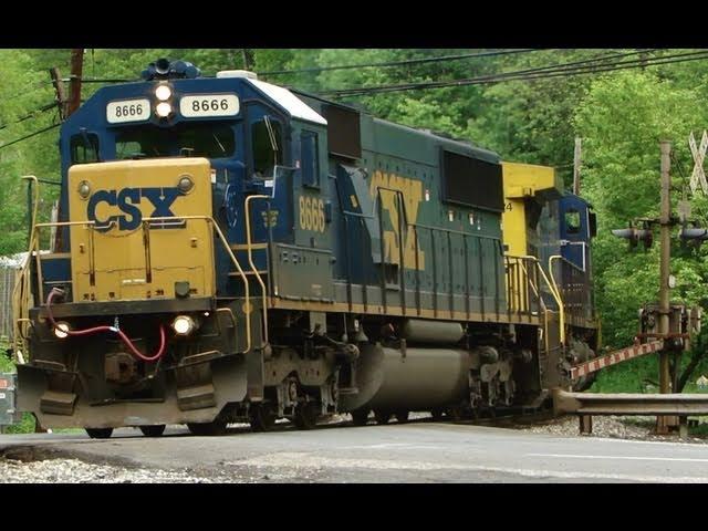 CSX Engines  #8666 & #434 Rescue Broken Down #8129