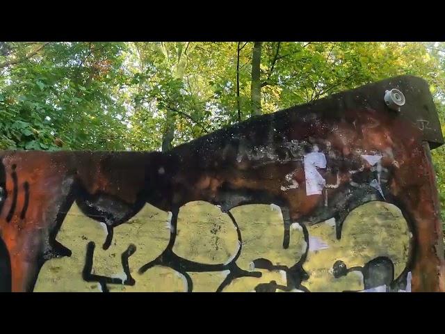 4K GoPro Bunkereingang in Berliner Parkanlage