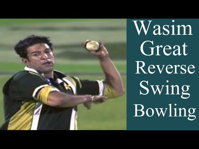 Wasim Akram Most Skillful Bowling With The Old Ball - Amazing Reverse Swing Bowling
