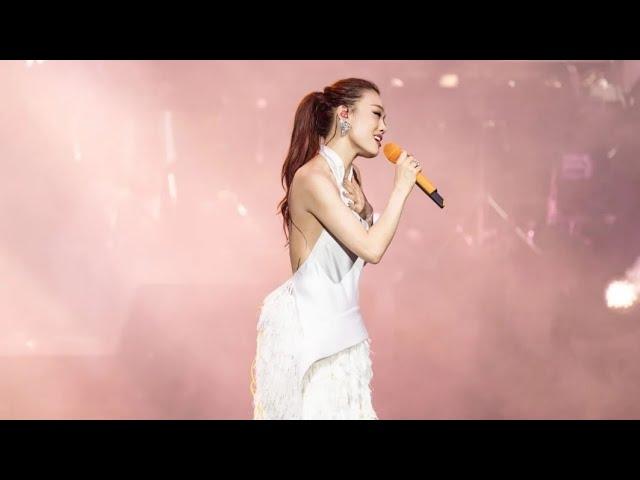 容祖兒 Joey Yung - Medley: 貪慕虛榮/損友/密友/分身術/為你萬歲/一拍兩散/早有預謀 (Eternity Live In Macau 容祖兒演唱會2024 14/7)