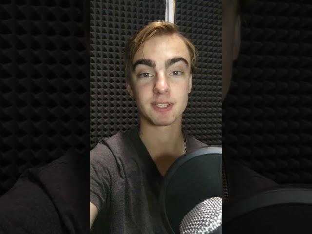 заикаясь озвучил рекламу  #очаково  #озвучка #процессработы