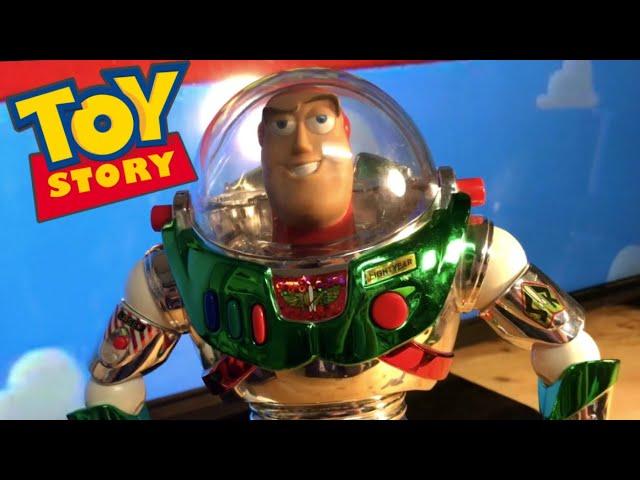 Toy Story Holiday Hero Buzz Lightyear Review!