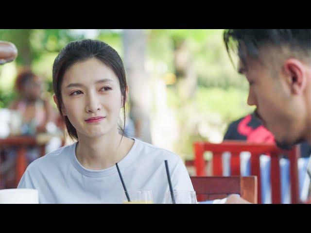 No sooner had she fallen in love with him than he revealed himself to be a playboy...| Chinese Drama