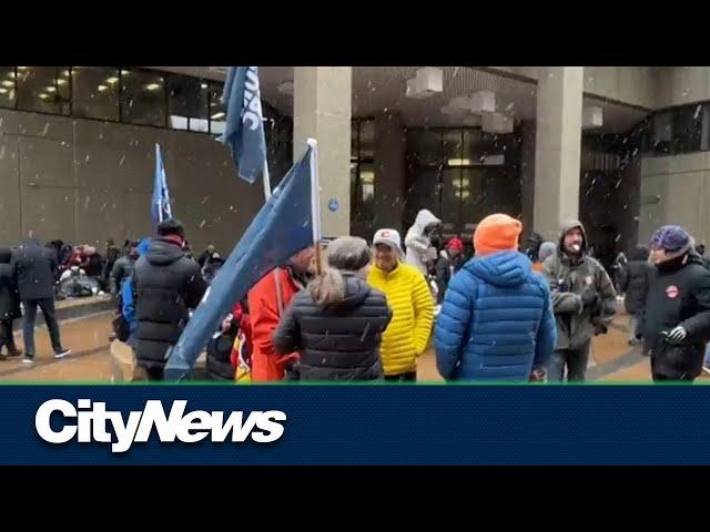 Third day of federal public service workers' strike
