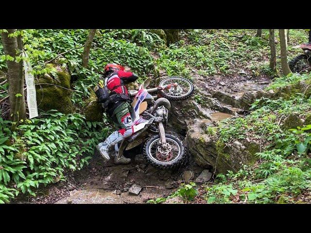 Chasing the Trails: Enduro Riding with Passion