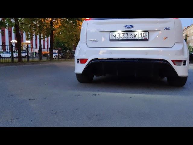 Сочный звук выхлопа Ford Focus RS mk2 2.5turbo 604лс