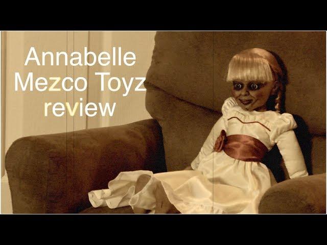 Annabelle Vs Nick Fury Mezco Toys review Danoby2