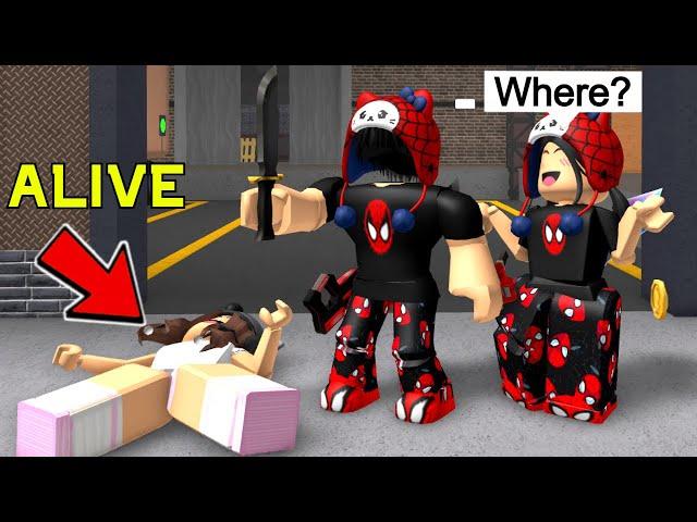 Using FAKE DEAD Body GLITCH to TROLL TEAMERS in MM2!