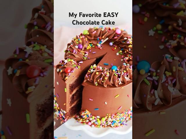 Everything you could want in a chocolate cake + the easiest recipe  at sugarandsparrow.com #cake