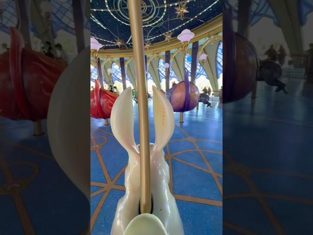This Carousel Feels Like a Dream!  #UniversalOrlandoResort #EpicUniverse #Carousel