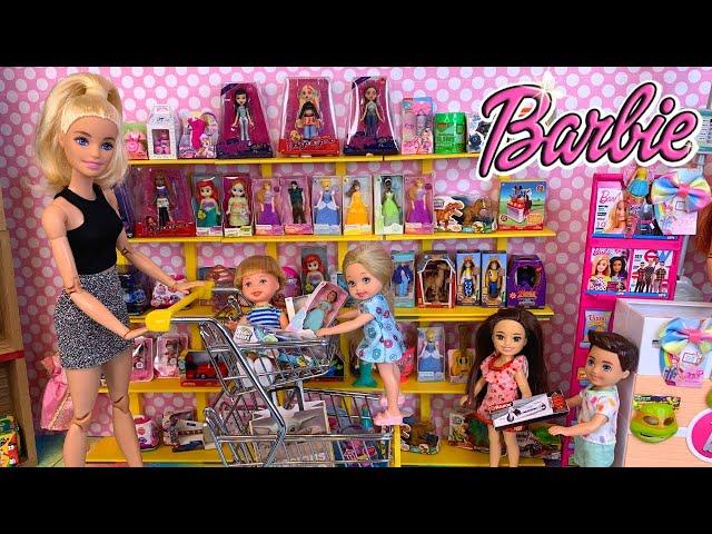 Barbie Family Shopping Routine for Miniature Toys