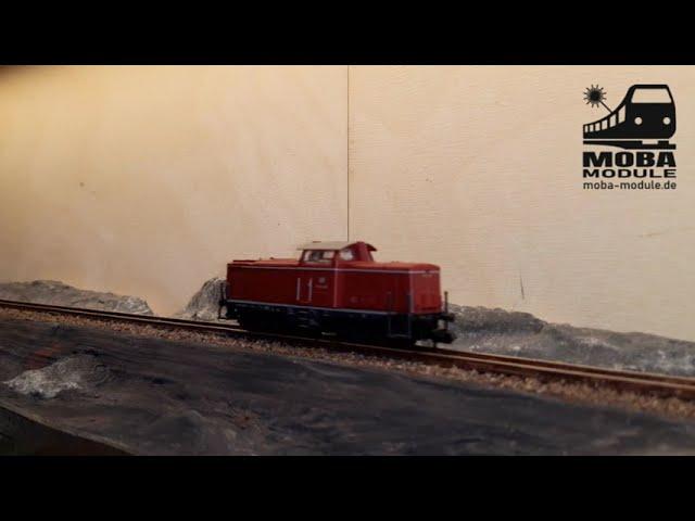 Modelleisenbahn Mini Diorama Spur N Erste Fahrt mit V100 MOBA Module