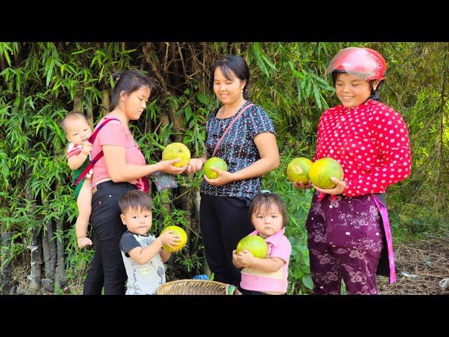 The sick single mother ran out of rice and had to sell other grapefruits in the village