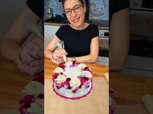 Жена приготовила сюрприз #fun #wife #cakedecorating #surprise #family #торт #augmentedreality #жена