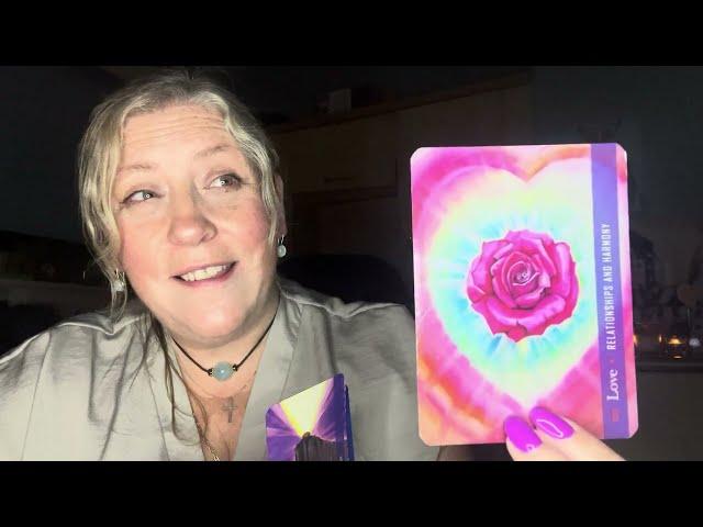 NEXT 7 DAYS - MESSAGE FOR A HIGH PRIESTESS  HOW IS YOUR DM FEELING & WHAT ARE THEY DEALING WITH?