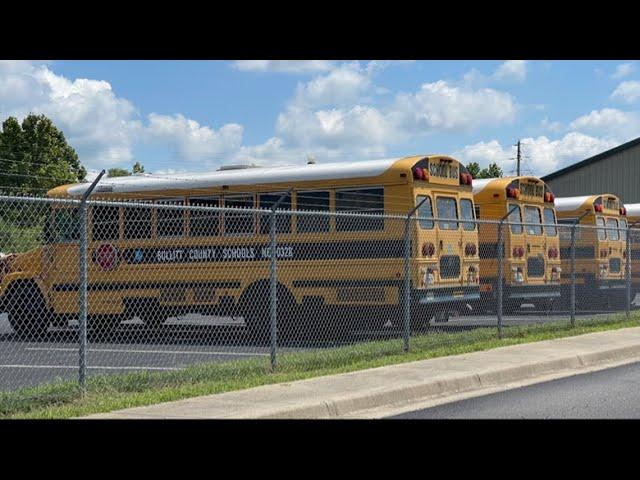 'Never been this short staffed' | Bullitt County Schools asks parents to take kids to school amid bu