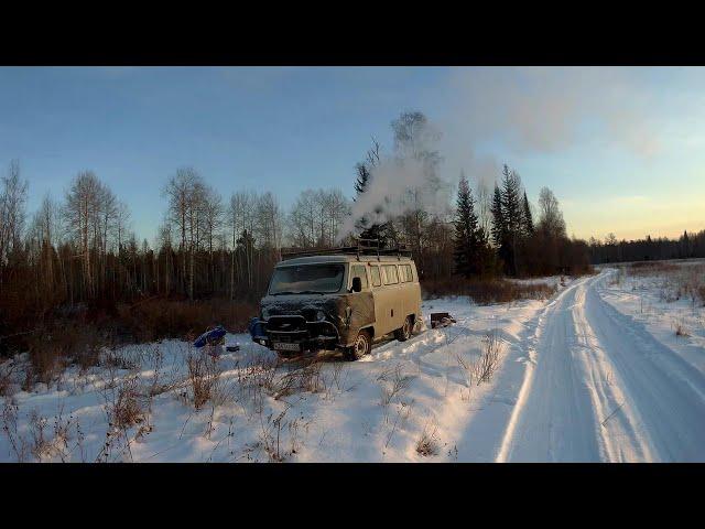 В -30 ЖИВЕМ В БУХАНКЕ И ЛОВИМ НАЛИМА!!Часть вторая!