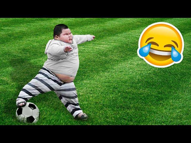 BEST FOOTBALL VINES & TIKTOKS - FAILS, SKILLS & GOALS #33