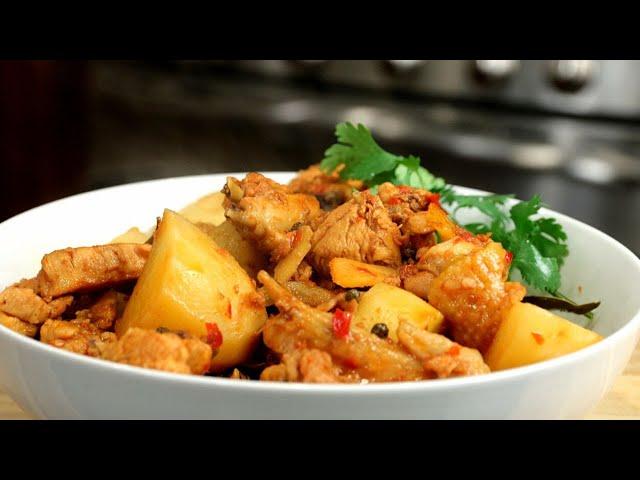 Stewed Chicken with potatoes, Sichuan flavor (川味红烧鸡)