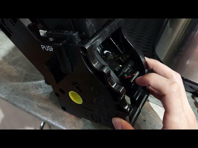 Can't Insert brew group (Non Neutral position) Solution Philips: 1200, 2200, 3200, 4300, 5400