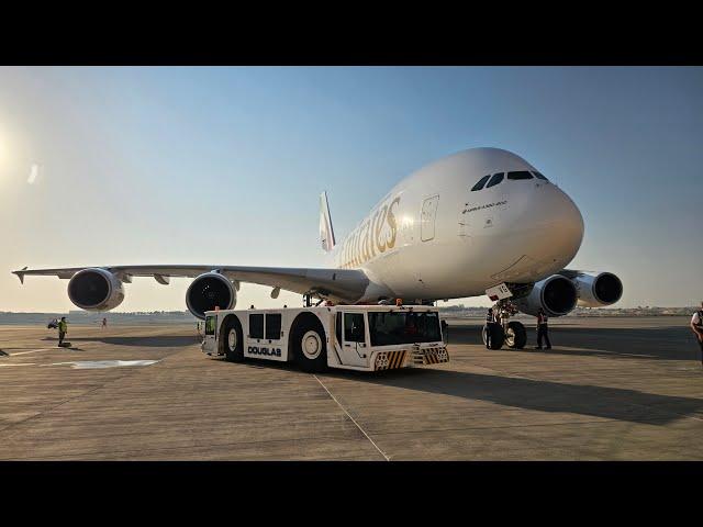 Bahrain Air Show 2024 Arrival of Emirates A380 (معرض البحرين للطيران 2024)