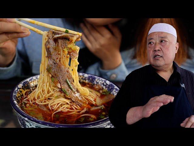 Uncle Lanzhou sells ramen for 30 days with 200 catties of ashes and no ramen agent for 40 years