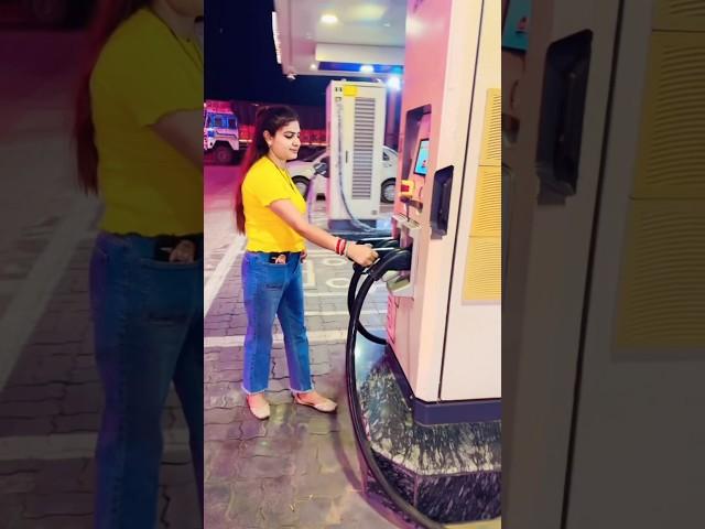 My new job#haryanvi #petrol #workout #job #public #reaction #ytshorts #viralshort #yellow #dress