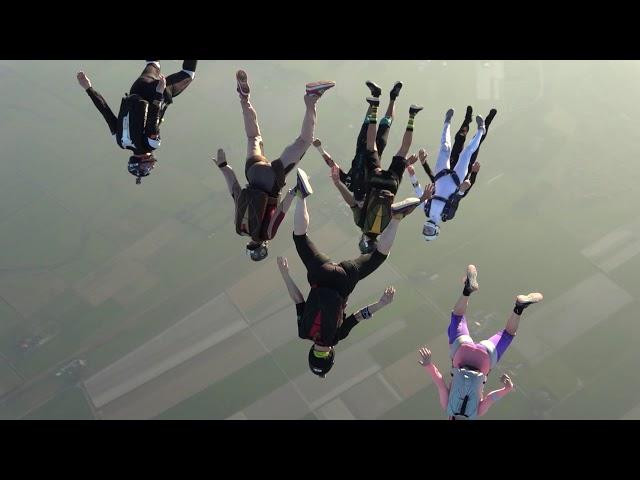 Sunset Skydive in Slow Motion - Close to perfect shot.