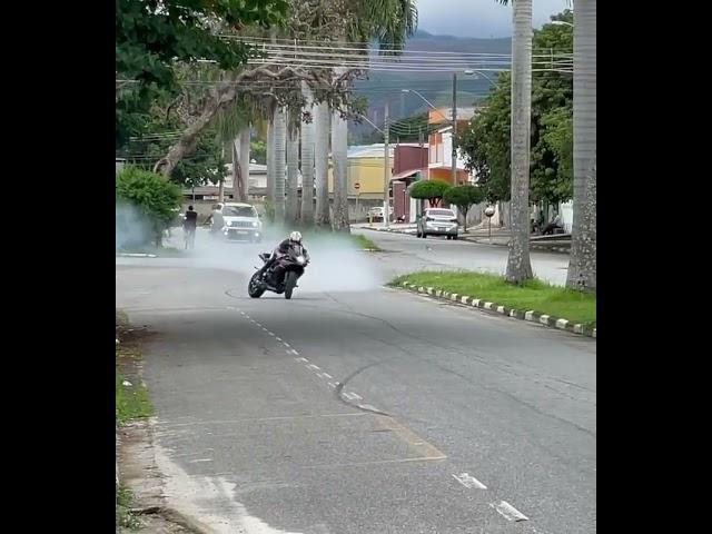 Suzuki GSXR1000 Exhaust Sound  #shorts #suzukigsxr1000r