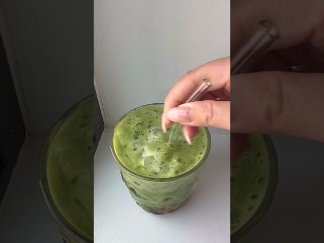 Cold-Whisked Strawberry Matcha Latte 