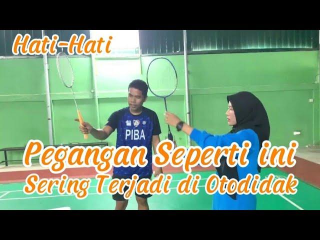 Tips Pukulan Forhand Atas Badminton!!