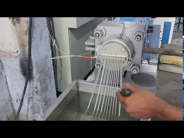 Plastic dana making machine