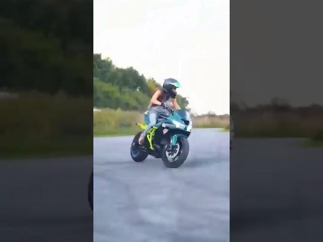 Girl Rider Skill #motorbike #ffme@welcome  my chanel 