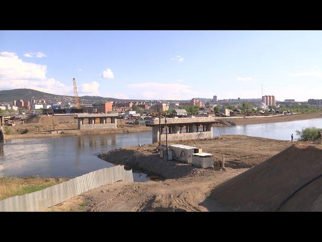 В Улан-Удэ строители заканчивают самый длинный пролет третьего моста. Все ли идет по плану?