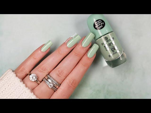 Nailpolish Of The Week - Essence 42 Everybody Say Yeah - femketjeNL